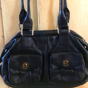 MICHAEL KORS BLACK LEATHER SATCHEL LIKE NEW